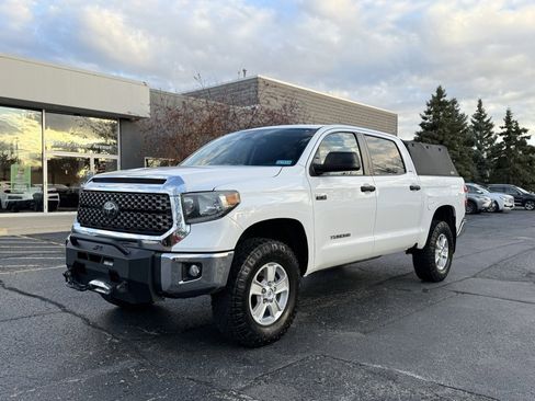 Used 2018 Toyota Tundra SR5 image 3