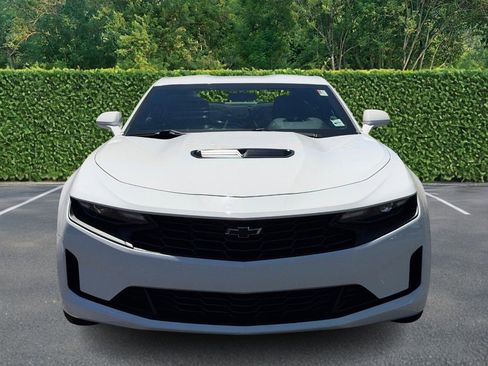 Used 2022 Chevrolet Camaro LT RWD image 9