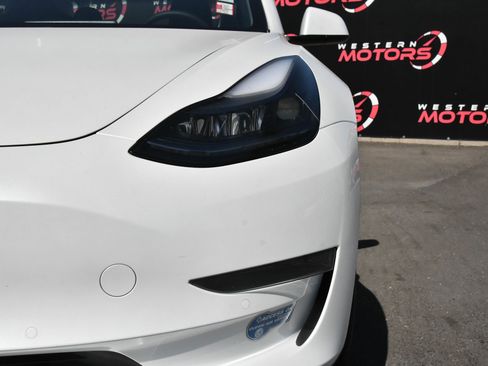Used 2021 Tesla Model 3 Standard Range Plus RWD image 11