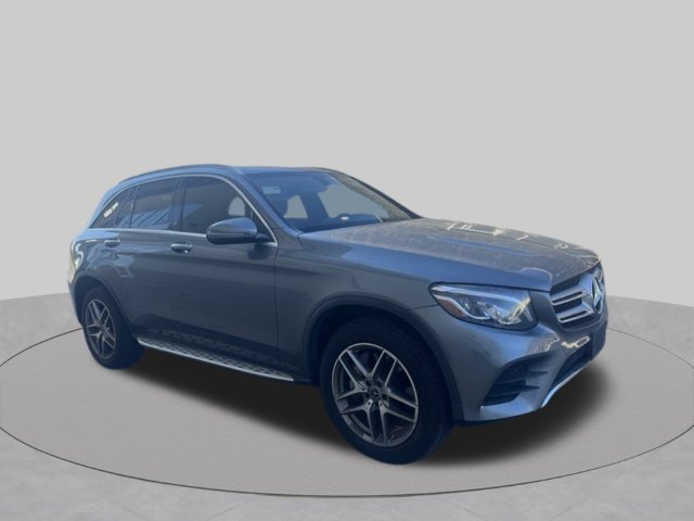 Used 2019 Mercedes-Benz GLC 300 image 4