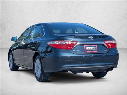 Used 2016 Toyota Camry LE FWD image 8