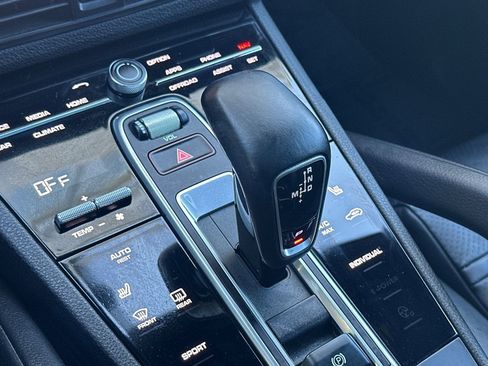 Used 2019 Porsche Cayenne image 21