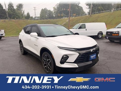 Used 2023 Chevrolet Blazer RS AWD/4WD image 1