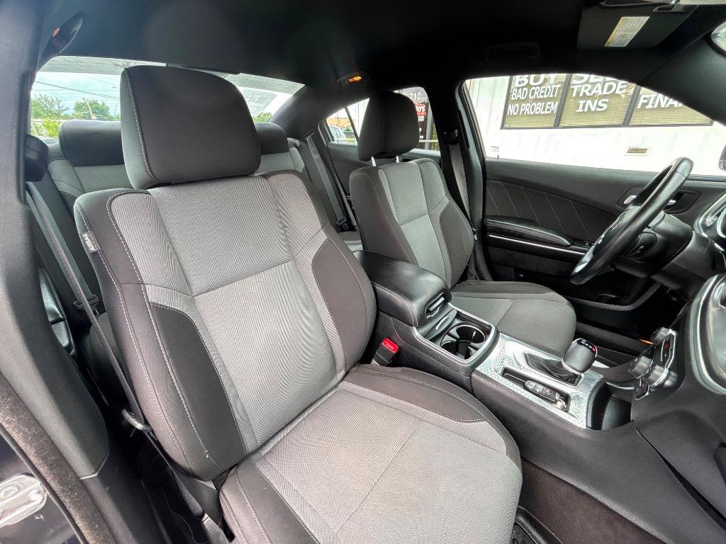 Used 2016 Dodge Charger SXT w/ Navigation & Travel Group RWD image 36