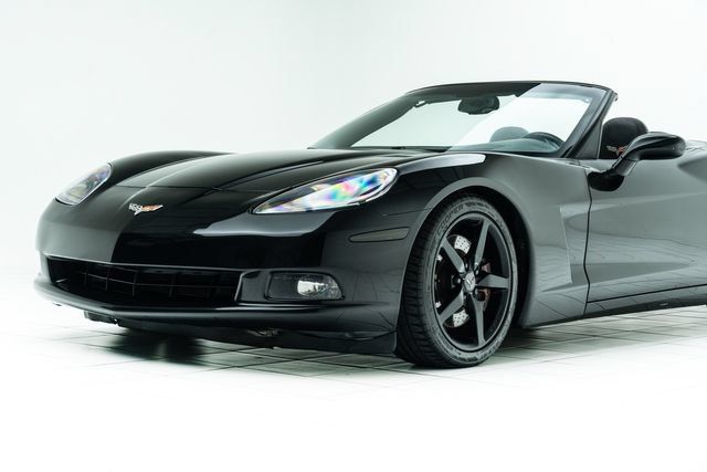 Used 2010 Chevrolet Corvette Convertible w/ Preferred Equipment Group RWD image 10