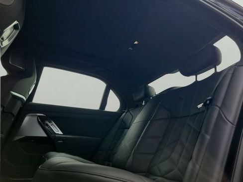 Used 2025 BMW 740i RWD image 12