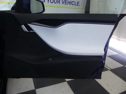 Used 2019 Tesla Model S Performance image 23