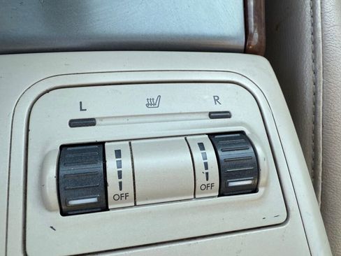 Used 2008 Subaru Outback 2.5i Limited image 12