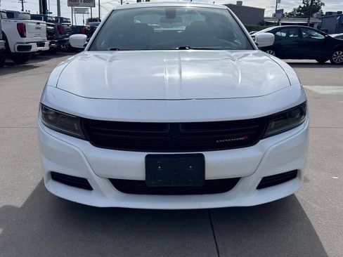 Used 2022 Dodge Charger SXT RWD image 2
