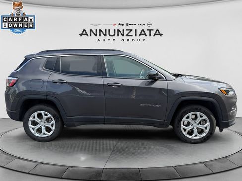 Used 2024 Jeep Compass Latitude AWD/4WD image 6