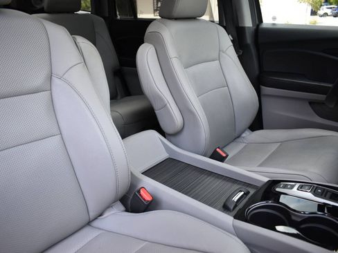 Used 2019 Honda Pilot Elite image 33