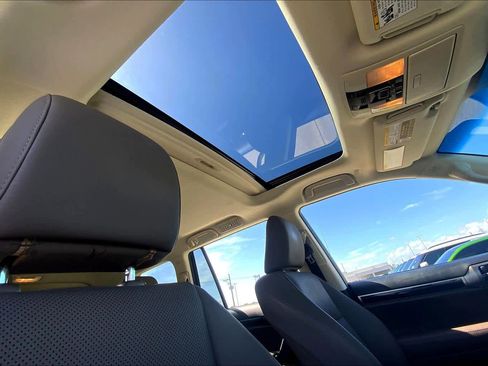 Used 2023 Lexus GX 460 Premium image 13