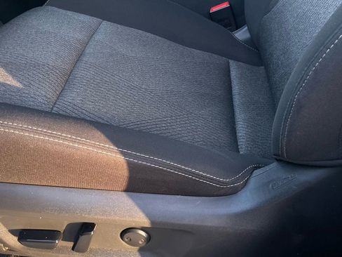 Used 2024 Nissan Rogue SV image 22