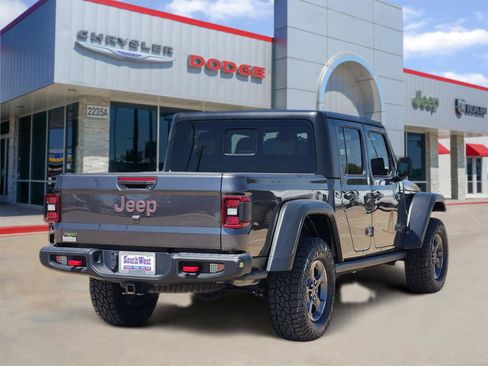 Used 2023 Jeep Gladiator Rubicon w/ LED Lighting Group AWD/4WD image 5