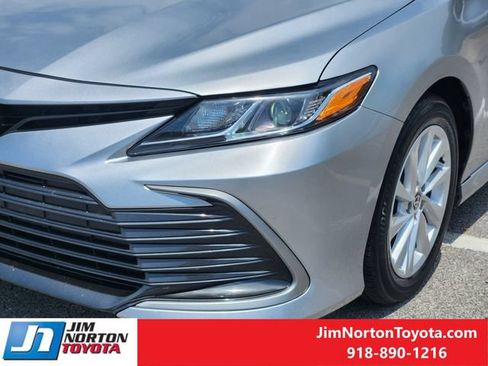 Used 2024 Toyota Camry LE FWD image 10