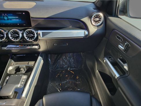 Certified 2022 Mercedes-Benz GLB 250 image 20