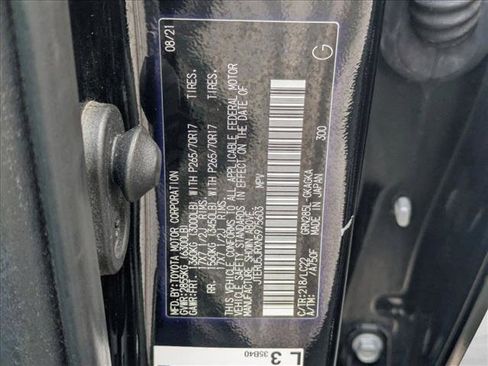 Used 2022 Toyota 4Runner TRD Off-Road Premium image 25