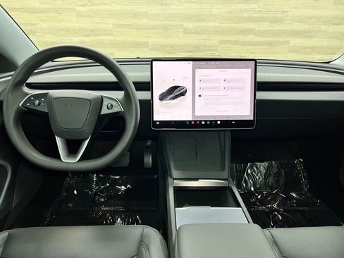 Used 2025 Tesla Model 3 Long Range RWD image 2