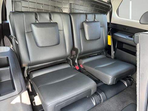 Used 2019 Toyota 4Runner Limited AWD/4WD image 11