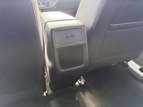 Used 2025 Buick Envista Preferred image 25