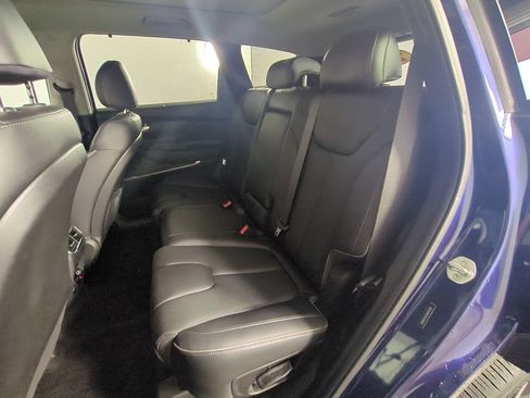 Used 2022 Hyundai Santa Fe Limited AWD/4WD image 16