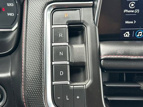 Used 2021 Chevrolet Suburban RST image 33