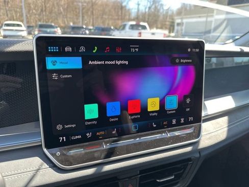 New 2026 Volkswagen Tiguan SE image 18