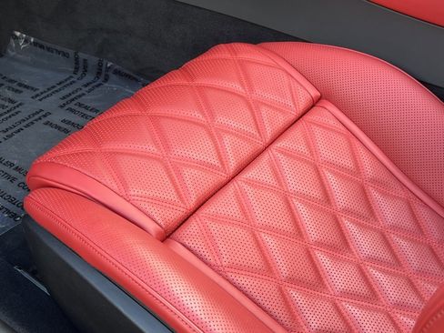 Used 2024 Mercedes-Benz SL 63 AMG S e Performance 4MATIC w/ Manufactur Interior Package image 31