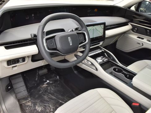 New 2026 Lincoln Nautilus Reserve AWD/4WD image 42