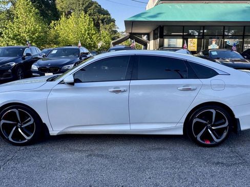 Used 2020 Honda Accord Sport image 3