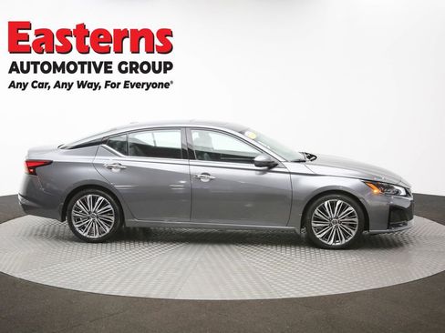 Used 2025 Nissan Altima 2.5 SL image 46