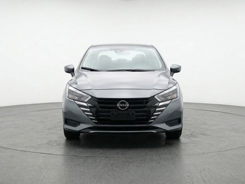 Used 2025 Nissan Versa SV FWD image 2