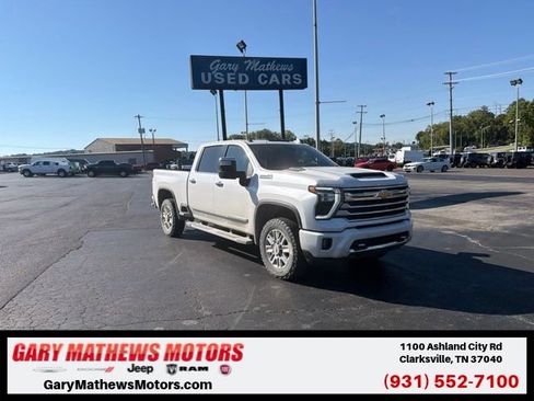 Used 2025 Chevrolet Silverado 2500 High Country w/ High Country Premium Package AWD/4WD image 1
