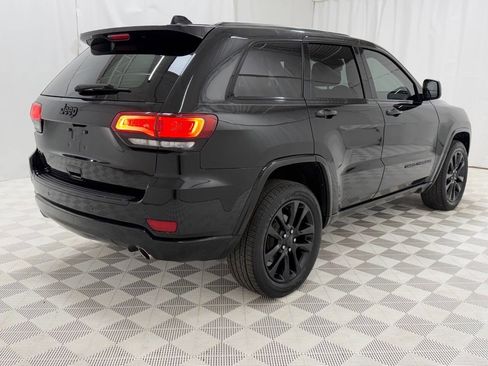 Used 2018 Jeep Grand Cherokee Altitude image 7