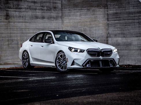 New 2026 BMW M5 AWD/4WD image 7
