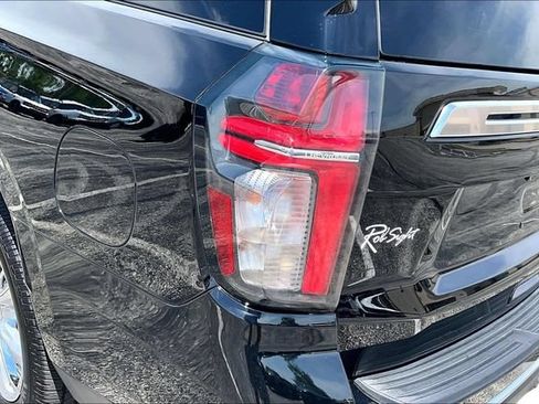 Used 2022 Chevrolet Tahoe High Country AWD/4WD image 23
