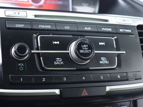 Used 2017 Honda Accord LX image 19
