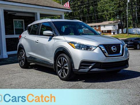 Used 2019 Nissan Kicks SV image 10