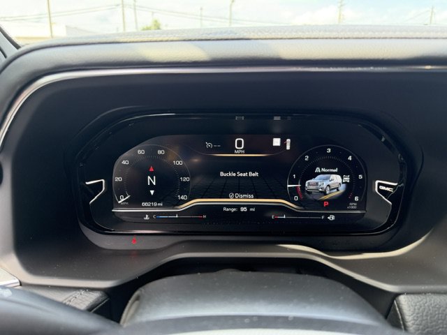 Used 2023 GMC Yukon Denali AWD/4WD image 10