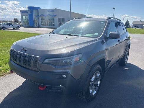 Used 2019 Jeep Cherokee Trailhawk w/ Cold Weather Group image 2