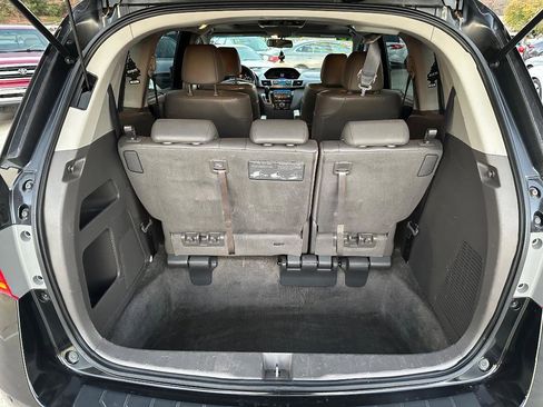 Used 2013 Honda Odyssey Touring image 24