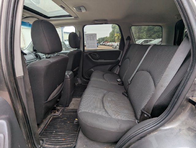 Used 2005 MAZDA Tribute s w/ Package 1 AWD/4WD image 7
