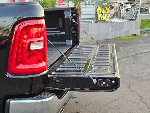 New 2026 RAM 1500 Big Horn AWD/4WD image 8
