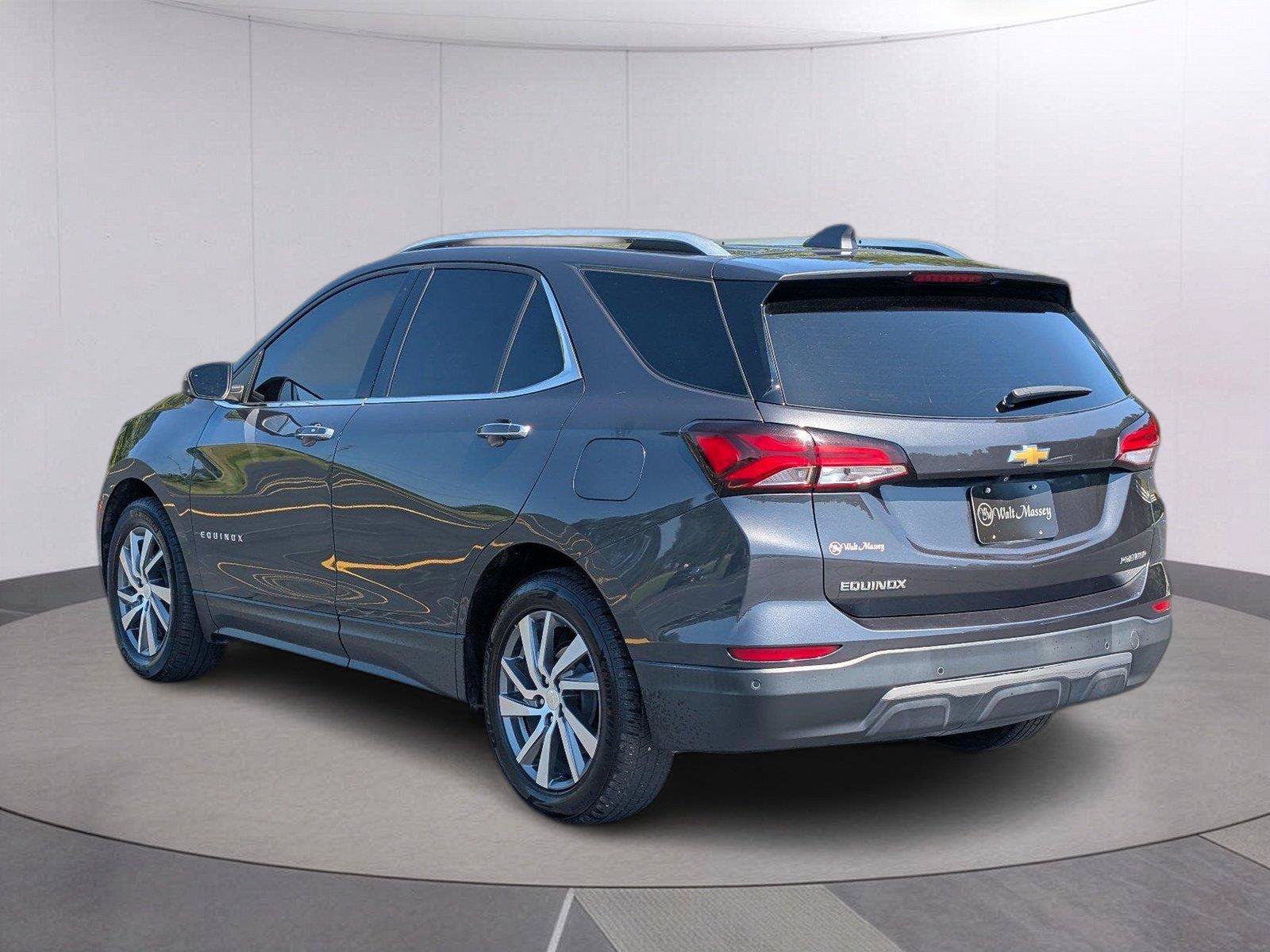 Used 2022 Chevrolet Equinox Premier FWD image 3