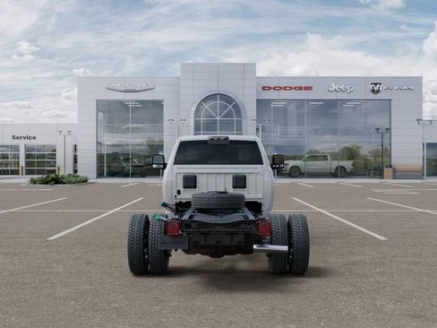 New 2026 RAM 5500 Tradesman w/ Chrome Appearance Group image 7