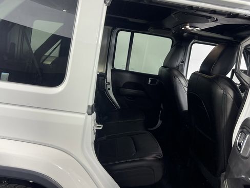 Used 2023 Jeep Wrangler Sahara w/ Cold Weather Group image 31