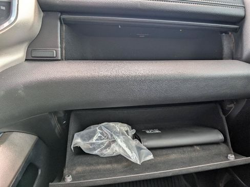 Used 2019 RAM 1500 Laramie AWD/4WD image 25