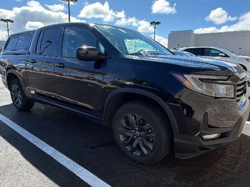 Used 2021 Honda Ridgeline Sport image 1