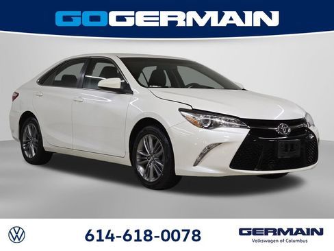 Used 2017 Toyota Camry SE image 5