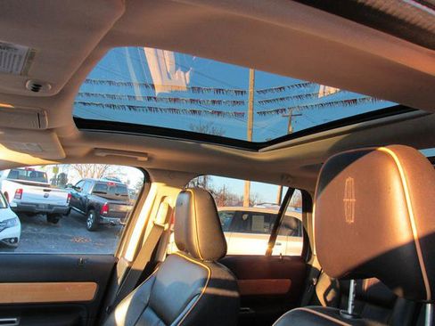 Used 2009 Lincoln MKX 2WD image 11